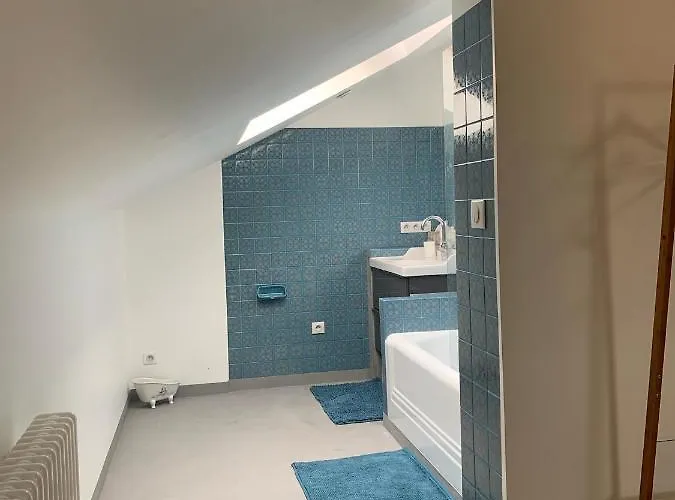 Les Quartiers D'annelise Bed and Breakfast Βερντέν