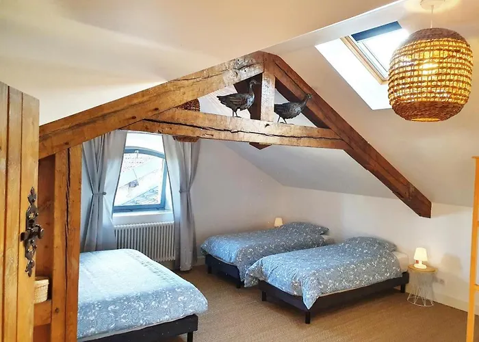 Les Quartiers D'annelise Bed and Breakfast